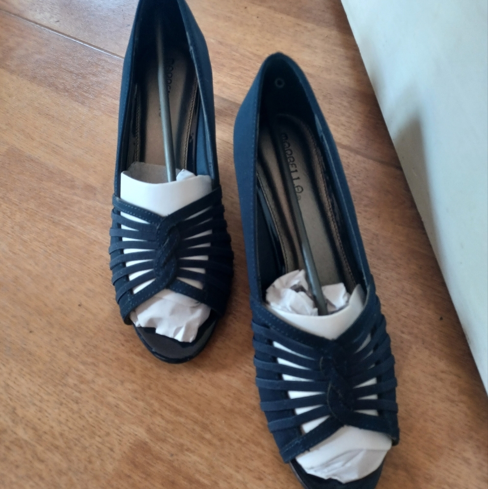 Marbella shoes women's size 8 blue